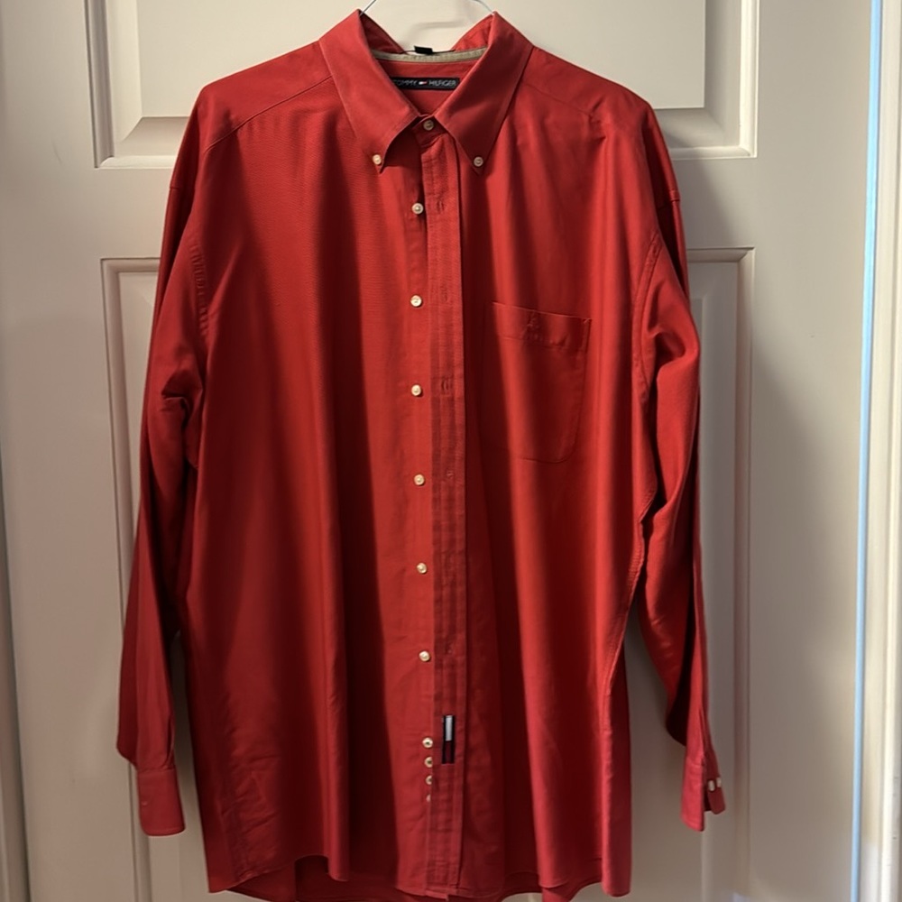 EUC Tommy Hilfiger XL Long Sleeve Button Down w/pocket